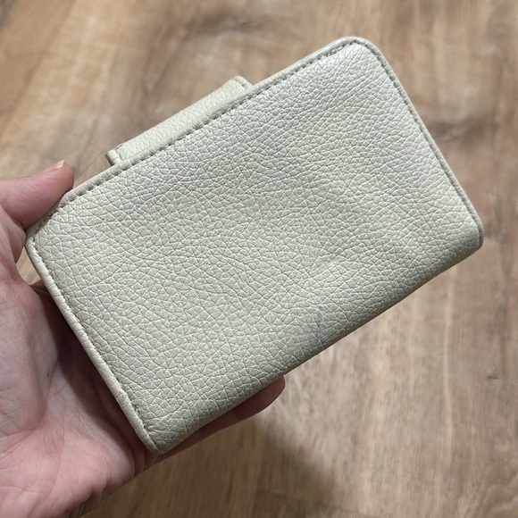 ADRIENNE VITTADINI | Off White Leather Wallet - Picture 6 of 6